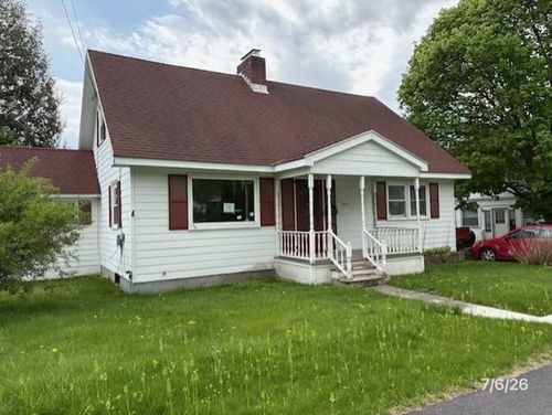 903 Gage St, Bennington, VT, 05201-2057 | Card Image