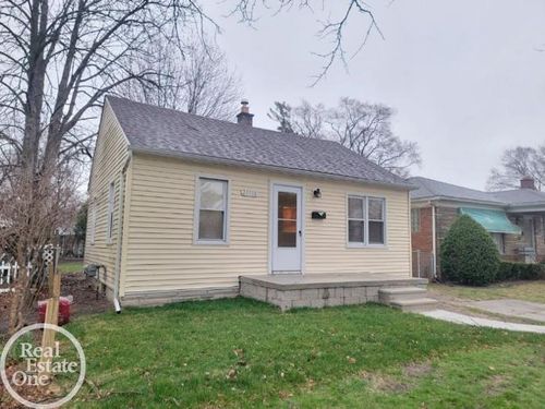 21116 Cyman Ave, Warren, MI, 48091-4327 | Card Image