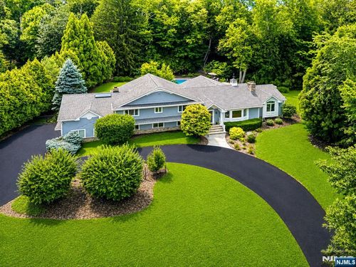 9 Pinehill Drive, Upper Saddle River, NJ, 07458 | Card Image