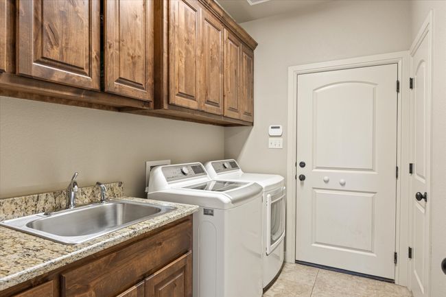 317 Paddle Boat Dr, House other with 4 bedrooms, 2 bathrooms and null parking in Granbury TX | Image 17