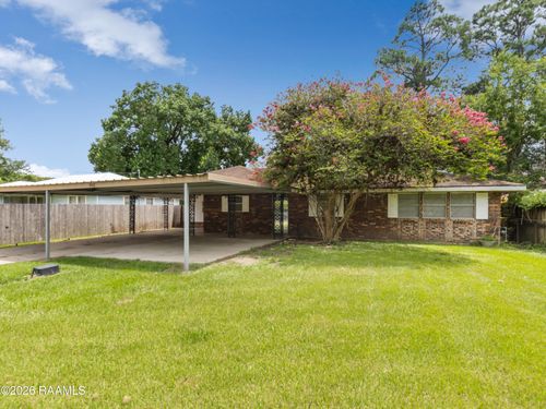 1112 Attakapas Dr, Opelousas, LA, 70570-6551 | Card Image