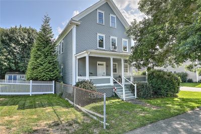 156 Mount Hope Avenue, Home with 6 bedrooms, 2 bathrooms and 9 parking in Bristol RI | Image 1