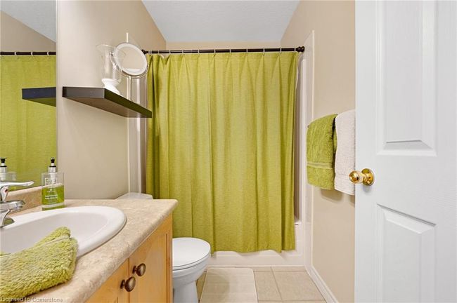 74 Colton Cir, Townhouse with 3 bedrooms, 4 bathrooms and 3 parking in Kitchener ON | Image 29