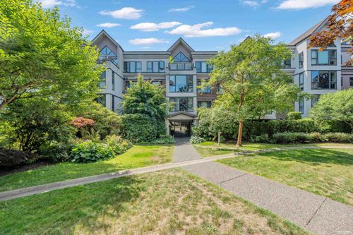 210-175 E 10th St, North Vancouver, BC, V7L4W1 | Card Image