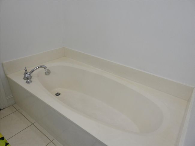 2299 - 2299 Ne 9 Th Ave, Townhouse with 3 bedrooms, 3 bathrooms and null parking in Wilton Manors FL | Image 20