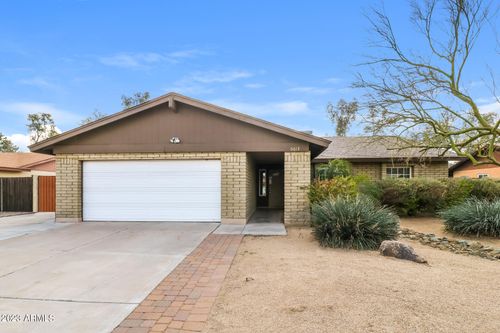 6013 W Zoe Ella Way, Glendale, AZ, 85306-2928 | Card Image