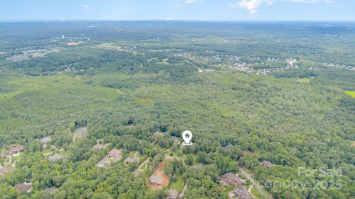 6045 Oxfordshire Rd, Waxhaw, NC, 28173-7371 | Card Image