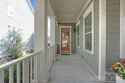 Front porch | Image 3