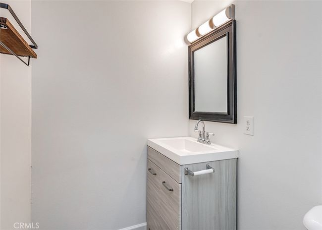 4785 Larwin Ave, Townhouse with 4 bedrooms, 3 bathrooms and 2 parking in Cypress CA | Image 4
