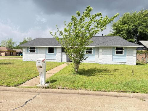 5503 Bertellis Lane, Houston, TX, 77091 | Card Image