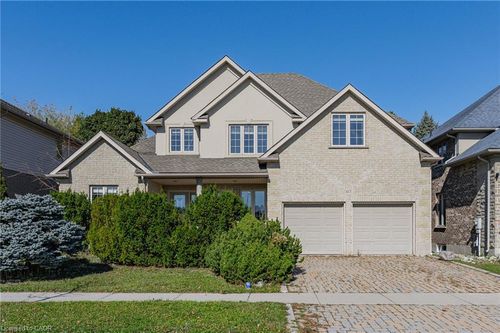 413 Falconridge Dr, Kitchener, ON, N2K4H9 | Card Image
