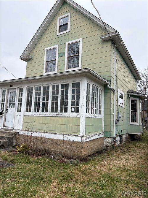 2936 Mckoon Ave, Niagara Falls, NY, 14305-1913 | Card Image