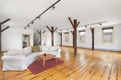 3-116 Birge St, Brattleboro, VT, 05301-5606 | Card Image