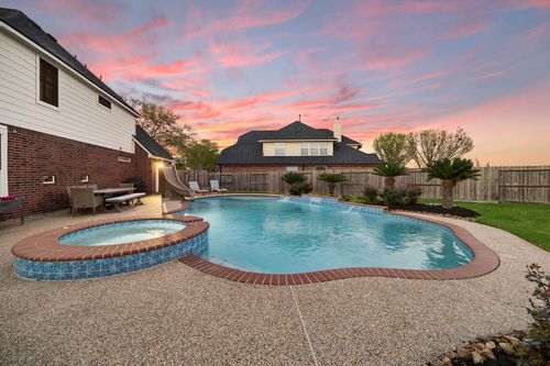 5102 Hidden Brook Ln, League City, TX, 77573-5781 | Card Image