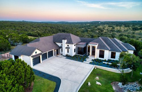 121 Greystone Pt, Boerne, TX, 78006-4200 | Card Image