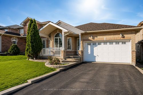 18 Couples Crt, Barrie, ON, L4M6V5 | Card Image