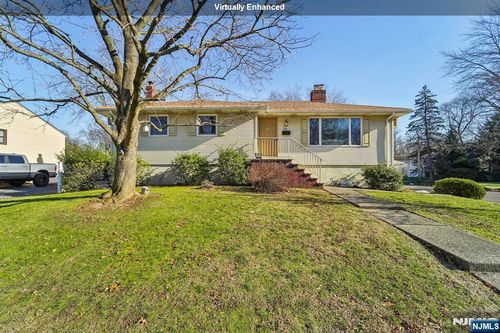 103 Hickory St, Twp Washingtn, NJ, 07676-5213 | Card Image