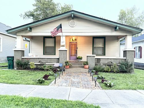 307 3rd St, Monett, MO, 65708-2323 | Card Image