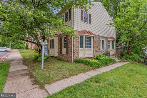 4871 Nash Dr, FAIRFAX, VA, 22032-2536 | Card Image