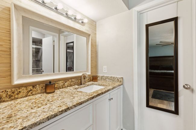 724 Creekwood Ct, Townhouse with 2 bedrooms, 2 bathrooms and null parking in Lewisville TX | Image 15
