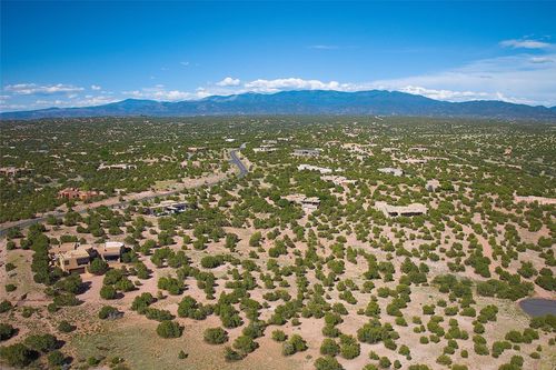 20 Arriba Cir, Santa Fe, NM, 87506-9515 | Card Image