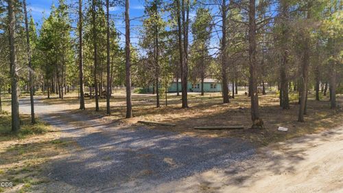 15639 Deedon Rd, La Pine, OR, 97739-8971 | Card Image