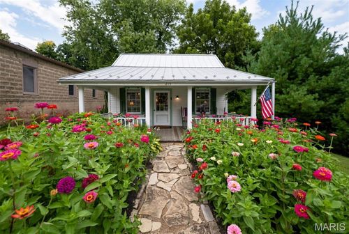 215 Jackson St, Augusta, MO, 63332-1702 | Card Image