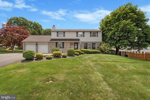 1375 Nancy Dr, SOUTHAMPTON, PA, 18966-4344 | Card Image