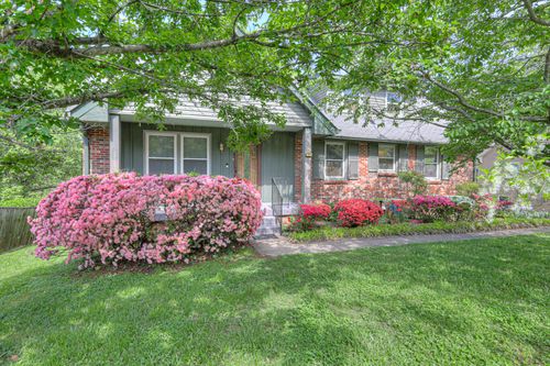717 Albany Dr, Hermitage, TN, 37076-1532 | Card Image