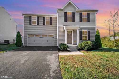 105 Harper Ln, FREDERICKSBURG, VA, 22405-5633 | Card Image