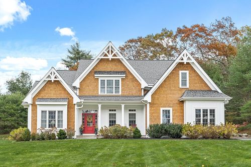 4 Dancer Farm Dr, Dover, MA, 02030-4101 | Card Image