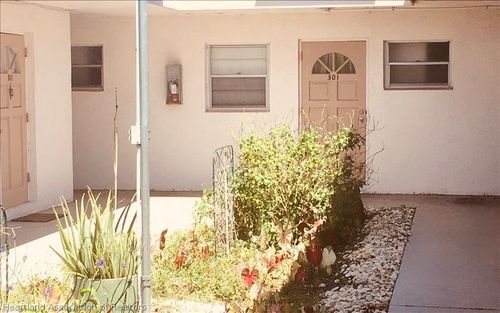 301 Golf Villas Ct Nw, Lake Placid, FL, 33852-6609 | Card Image