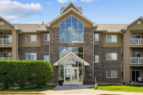 apt-216-1321 Lake Dr W, Chanhassen, MN, 55317-3507 | Card Image