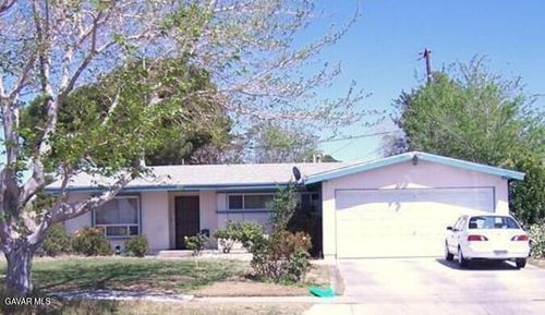 44960 3rd St E, Lancaster, CA, 93535-2516 | Card Image