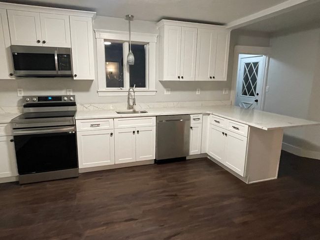 24 Passway Three, House other with 3 bedrooms, 2 bathrooms and 3 parking in Worcester MA | Image 4