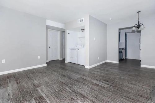 apt-3105-4400 Memorial Dr, Houston, TX, 77007-7359 | Card Image