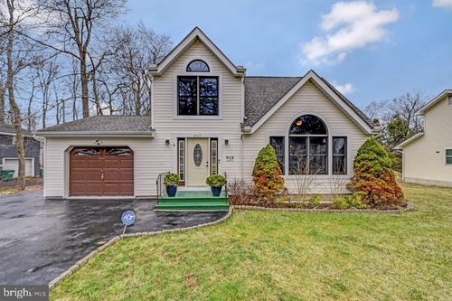 4112 Devon Dr, Tobyhanna, PA, 18466-8215 | Card Image