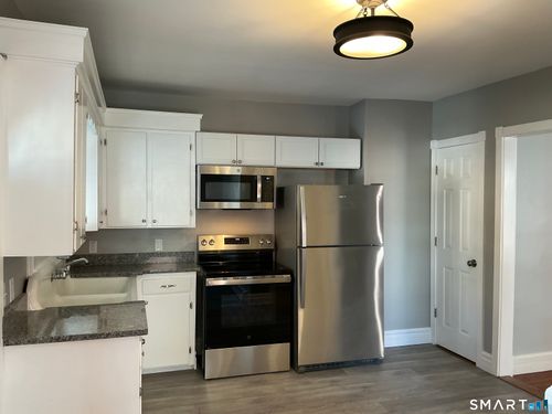 1st-fl-n-518 High Street, Middletown, CT, 06457 | Card Image