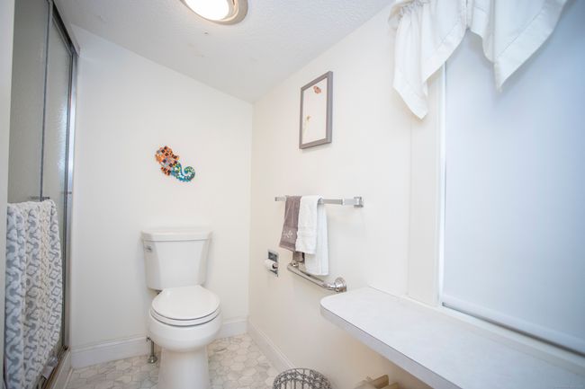 62 Lynde St, House other with 4 bedrooms, 2 bathrooms and 4 parking in Old Saybrook CT | Image 35