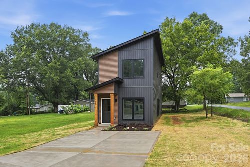 34 Stricker Ave Nw, Concord, NC, 28027-5918 | Card Image
