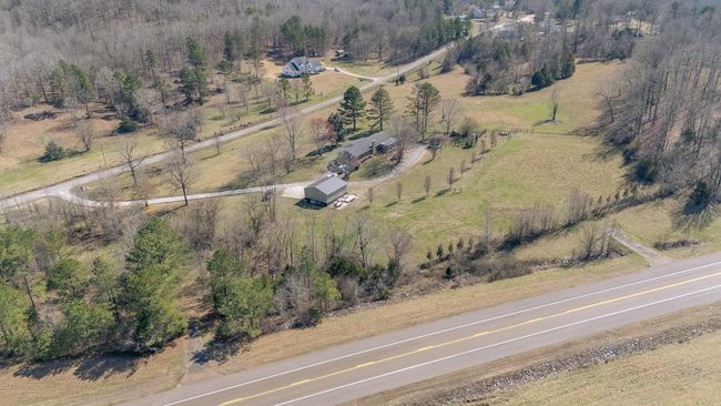 735 Streaming Water Loop, House other with 3 bedrooms, 4 bathrooms and null parking in Clifton TN | Image 5