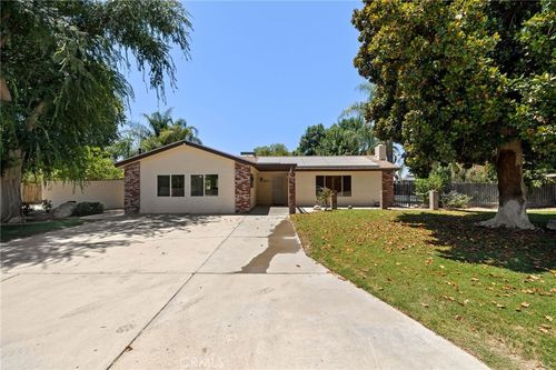 921 Christian Avenue, Bakersfield, CA, 93314 | Card Image