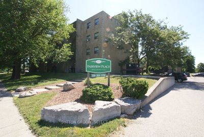 204 - 140 Park Ave E, Condo with 2 bedrooms, 1 bathrooms and 2 parking in Chatham ON | Image 1