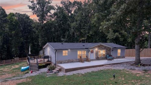 424 Back Creek Church Rd, Asheboro, NC, 27205-2315 | Card Image
