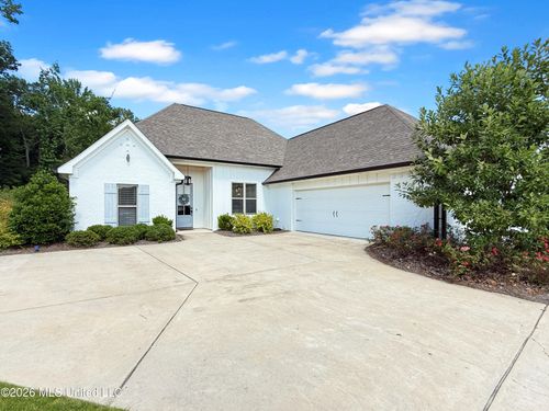 651 Wild Horse Ln, Brandon, MS, 39042-2382 | Card Image