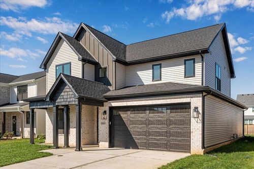 1069 Squirrel Nest Ln, Lexington, KY, 40509-4295 | Card Image
