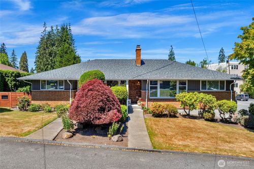 205 Heather Rd, Everett, WA, 98203-1912 | Card Image