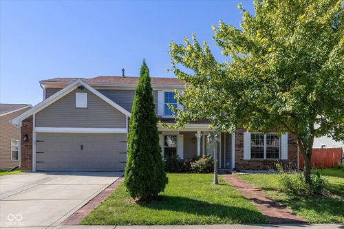 6677 W Longview Dr, Mccordsville, IN, 46055-6051 | Card Image