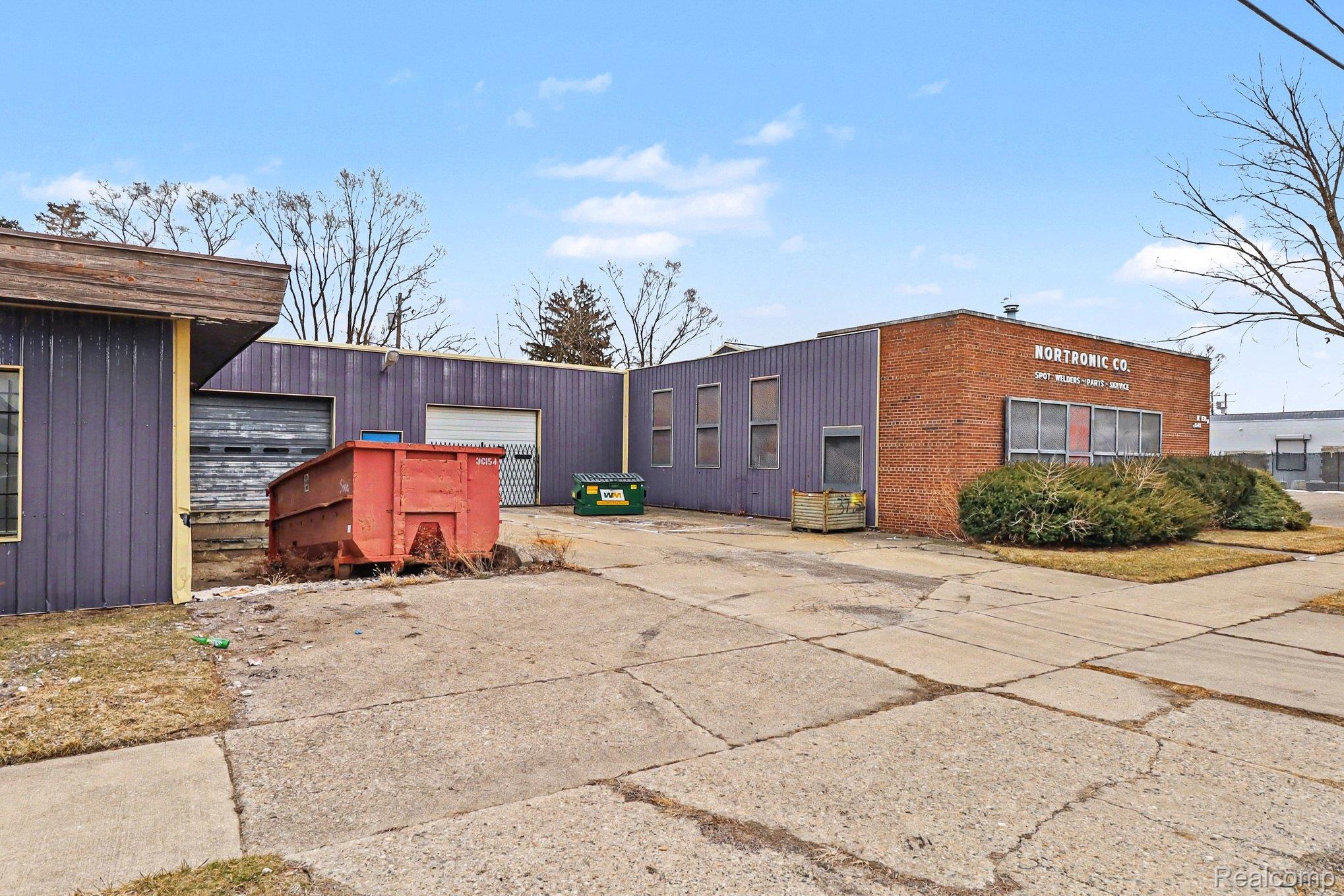 Commercial Sale in Detroit 2