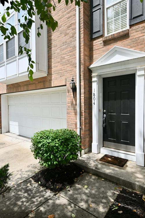1804 Rosecrans Cir, Florence, KY, 41042-7957 | Card Image